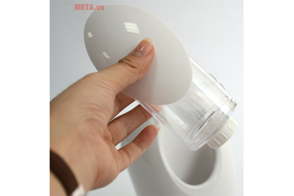 Máy xông hơi mặt công nghệ ion Beurer FC72