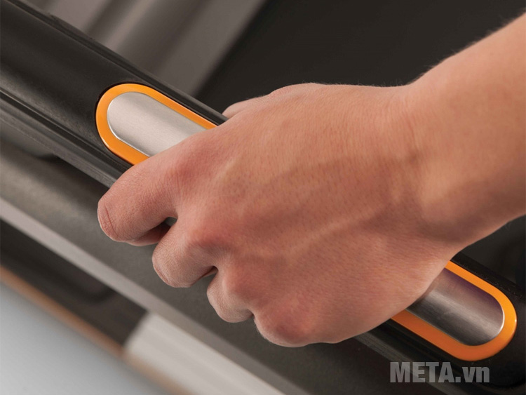 Máy chạy bộ Matrix TF50 XR