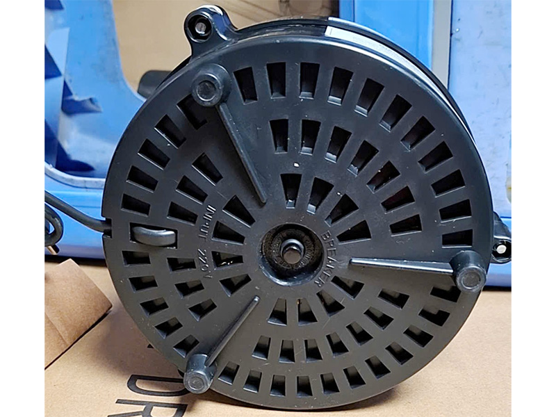 Biến áp đổi nguồn hạ áp Lioa DN015 (DN015A) 1P - 1500VA