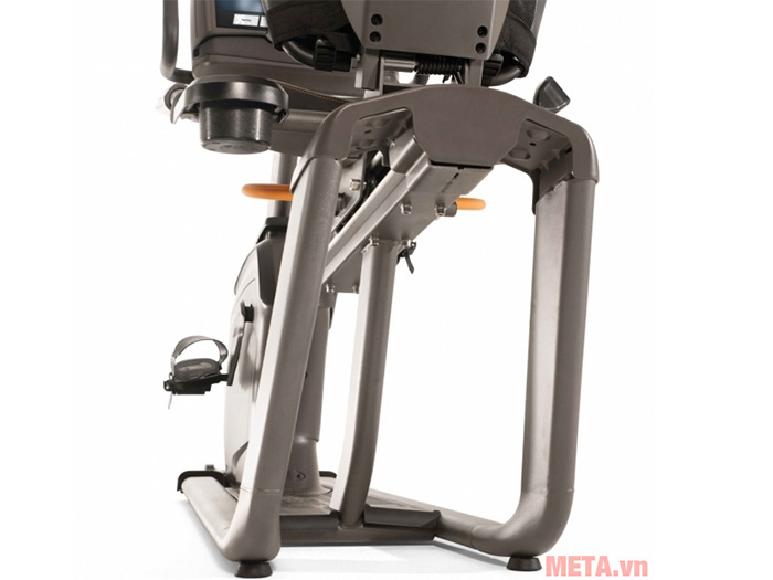 Xe đạp thể dục tựa lưng trong nhà Matrix R30 XIR