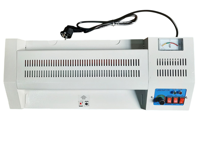 Máy ép nhựa Bosser EH-450