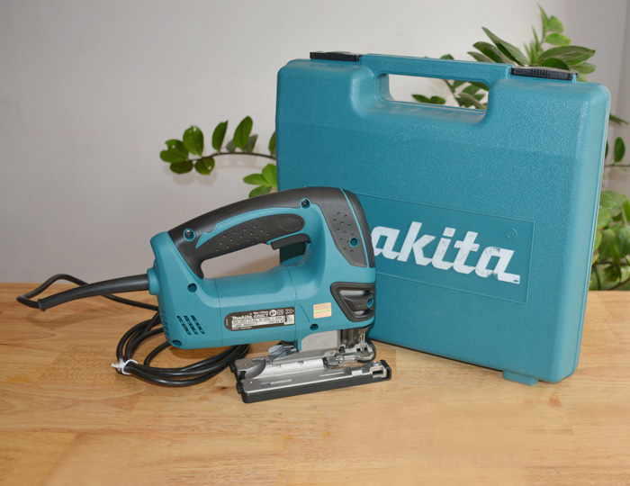Máy cưa lọng Makita 4350CT
