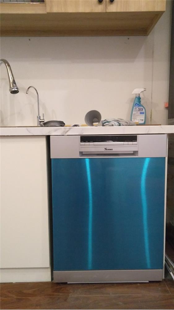 ✓