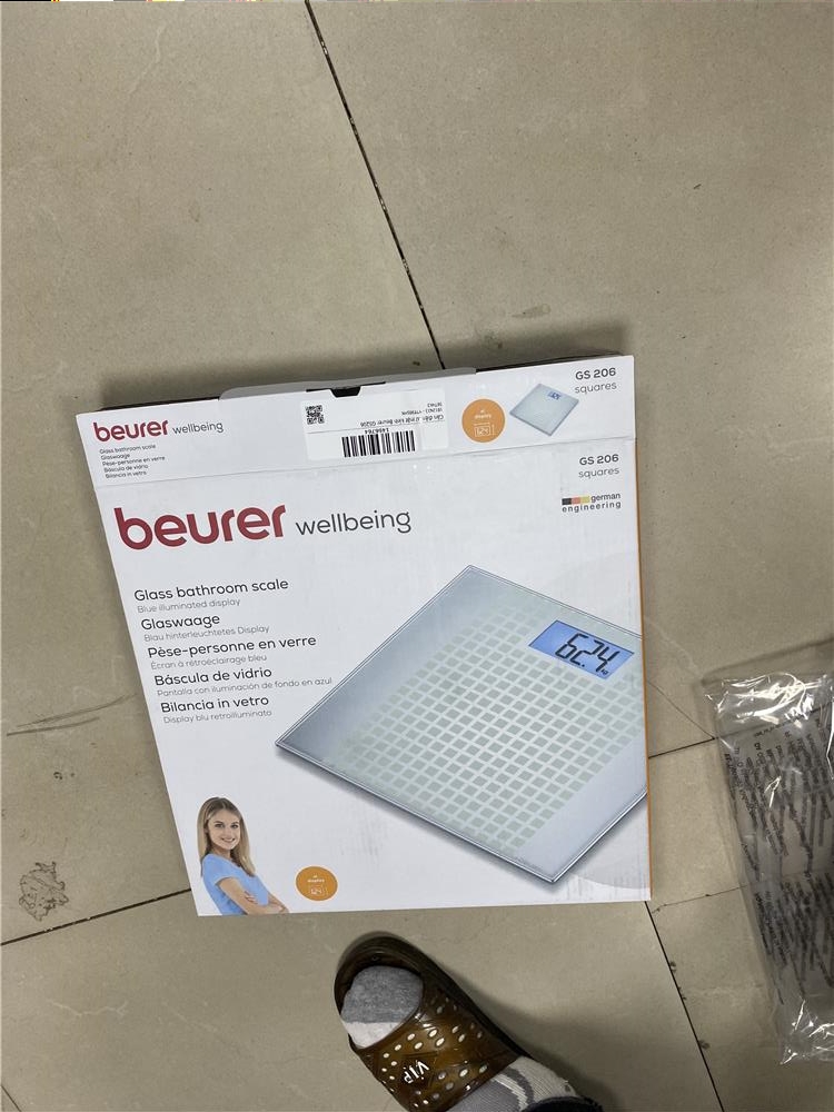 ✓