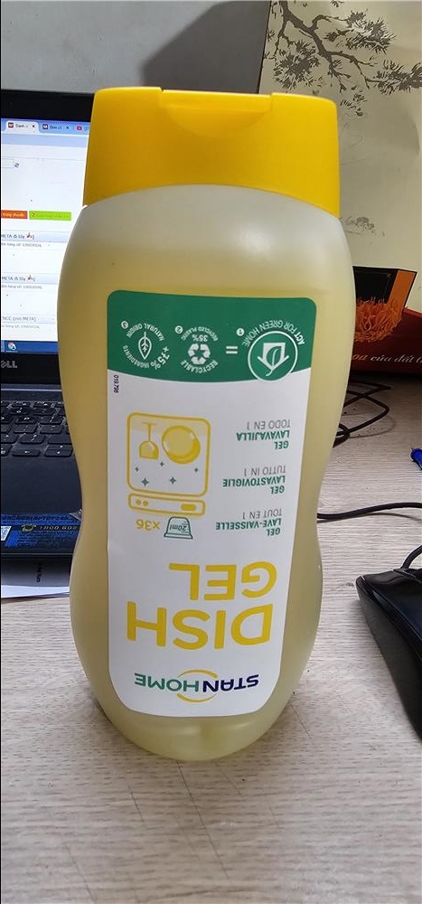 ✓