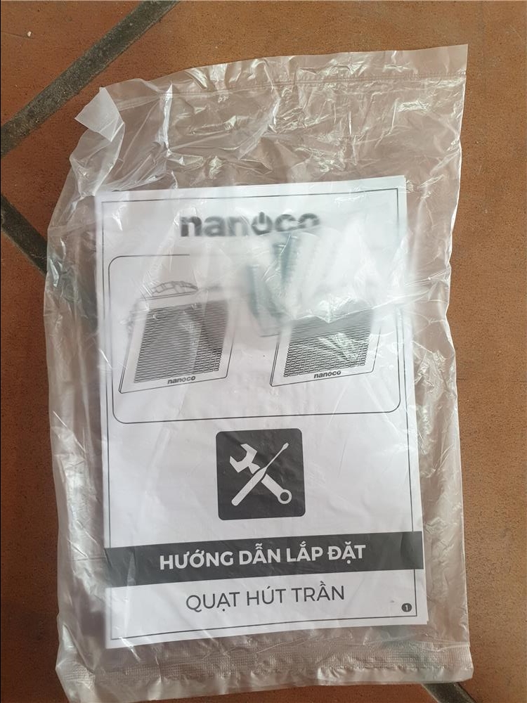 ✓