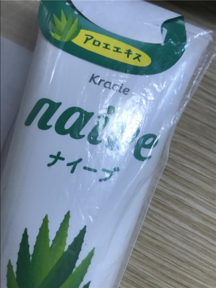 ✓