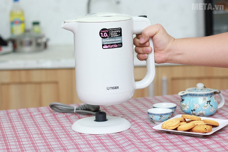 Ấm siêu tốc Tiger PFY-A10W 1 lít