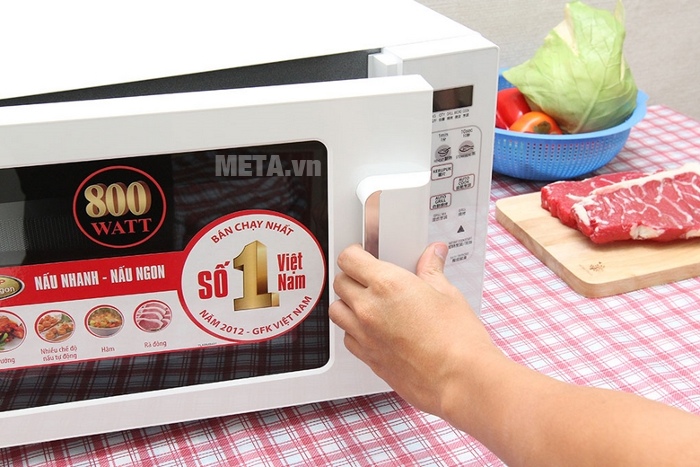 Lò vi sóng nướng điện tử Sharp có nướng R-678VN(W/S)