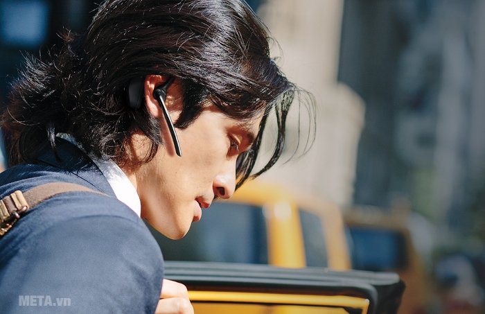 Tai nghe Bluetooth Plantronics model Voyager 5200