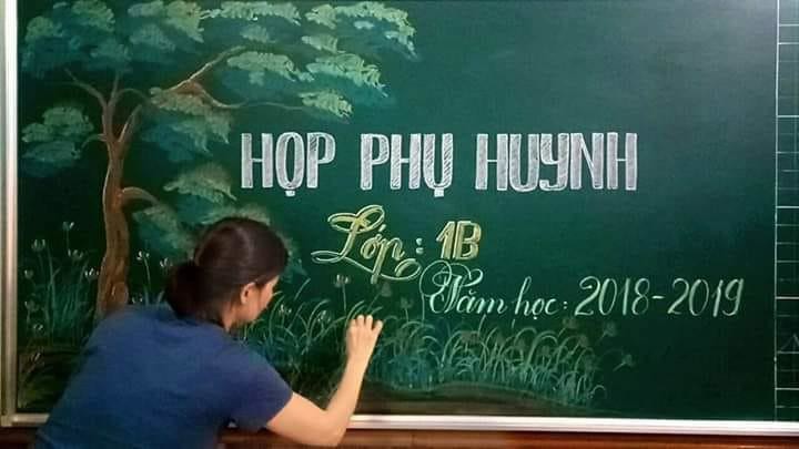 Trang trí ban họp phụ huynh đầu năm.