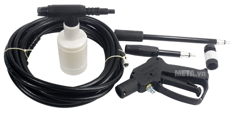 Máy rửa xe Ergen EN-6702 bao gồm các phụ kiện: ống phun, bình xà phòng, súng và đầu súng. Máy rửa xe Ergen EN-6702 bao gồm các phụ kiện: ống phun, bình xà phòng, súng và đầu súng.
